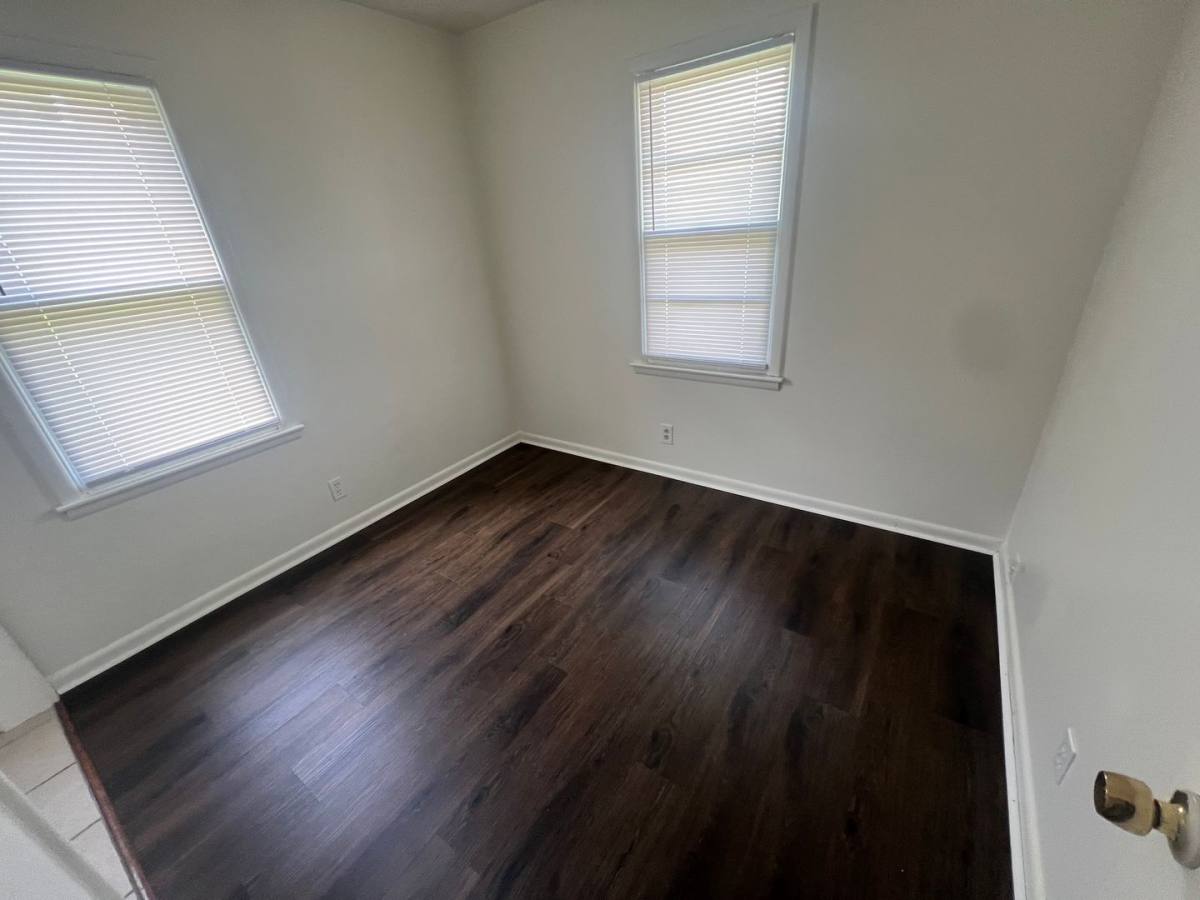 Townhouse for rent at 4415 E Linwood Blvd, Kansas City, MO 64128