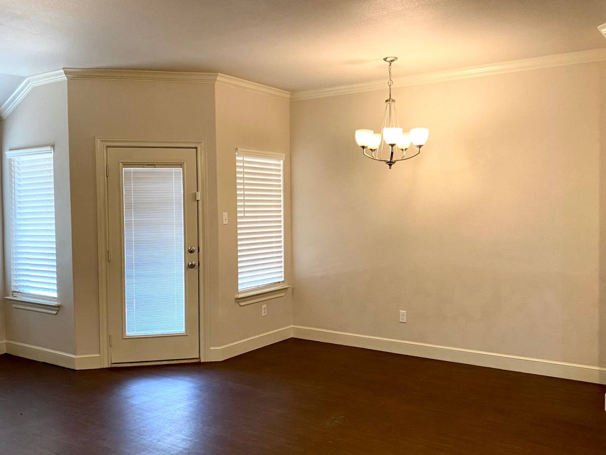 Apartment for rent at 9803 Ave V, Lubbock, TX 79423