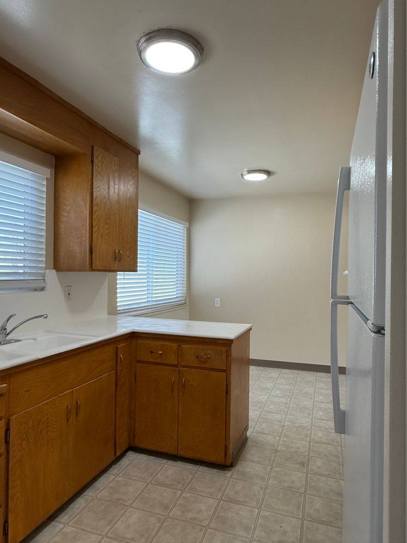 Apartment for rent at 1551 Alta Glen Dr, San Jose, CA 95125