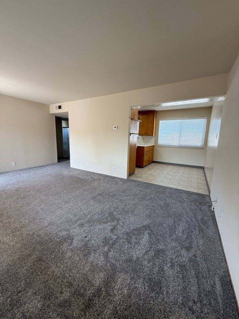 Apartment for rent at 1551 Alta Glen Dr, San Jose, CA 95125