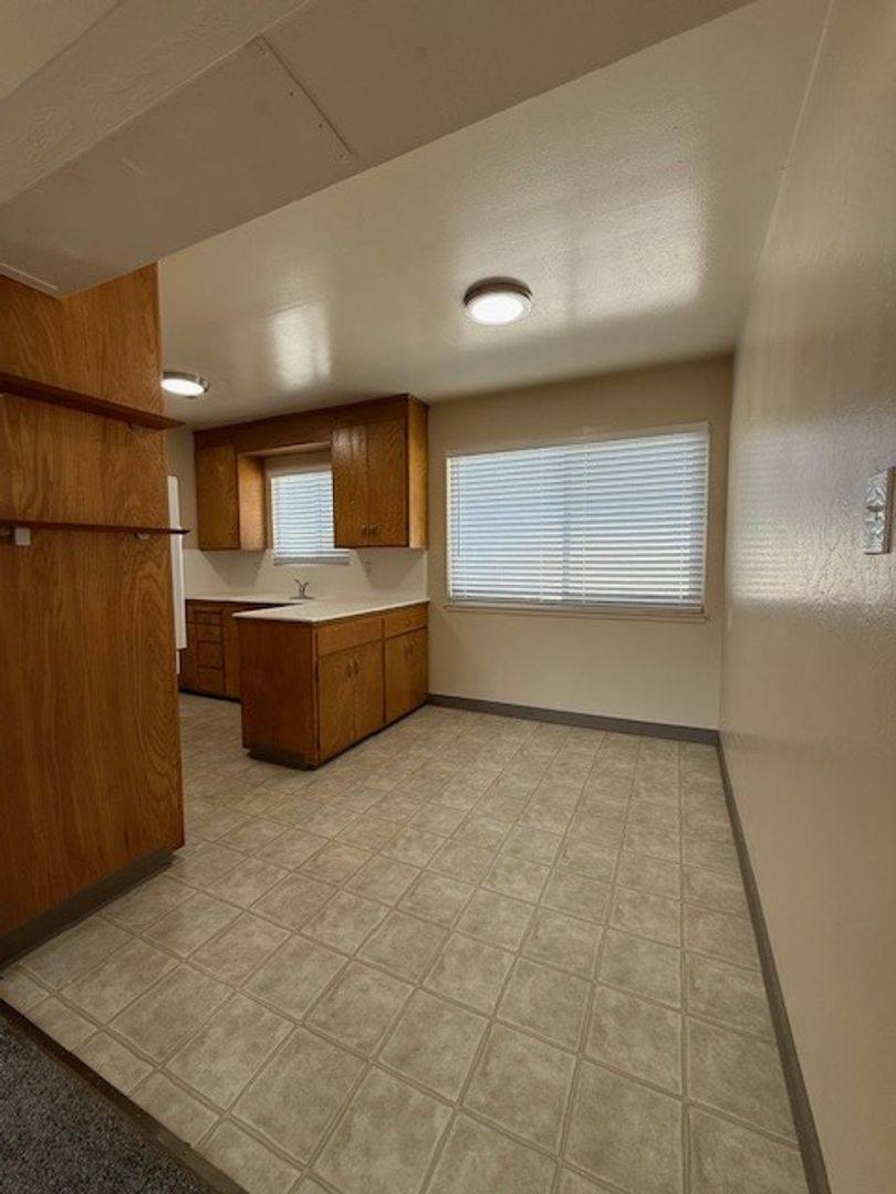 Apartment for rent at 1551 Alta Glen Dr, San Jose, CA 95125