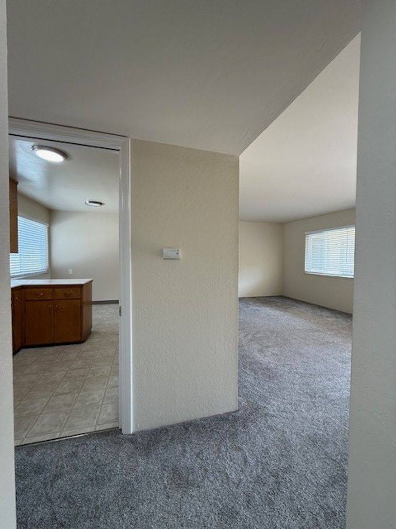 Apartment for rent at 1551 Alta Glen Dr, San Jose, CA 95125