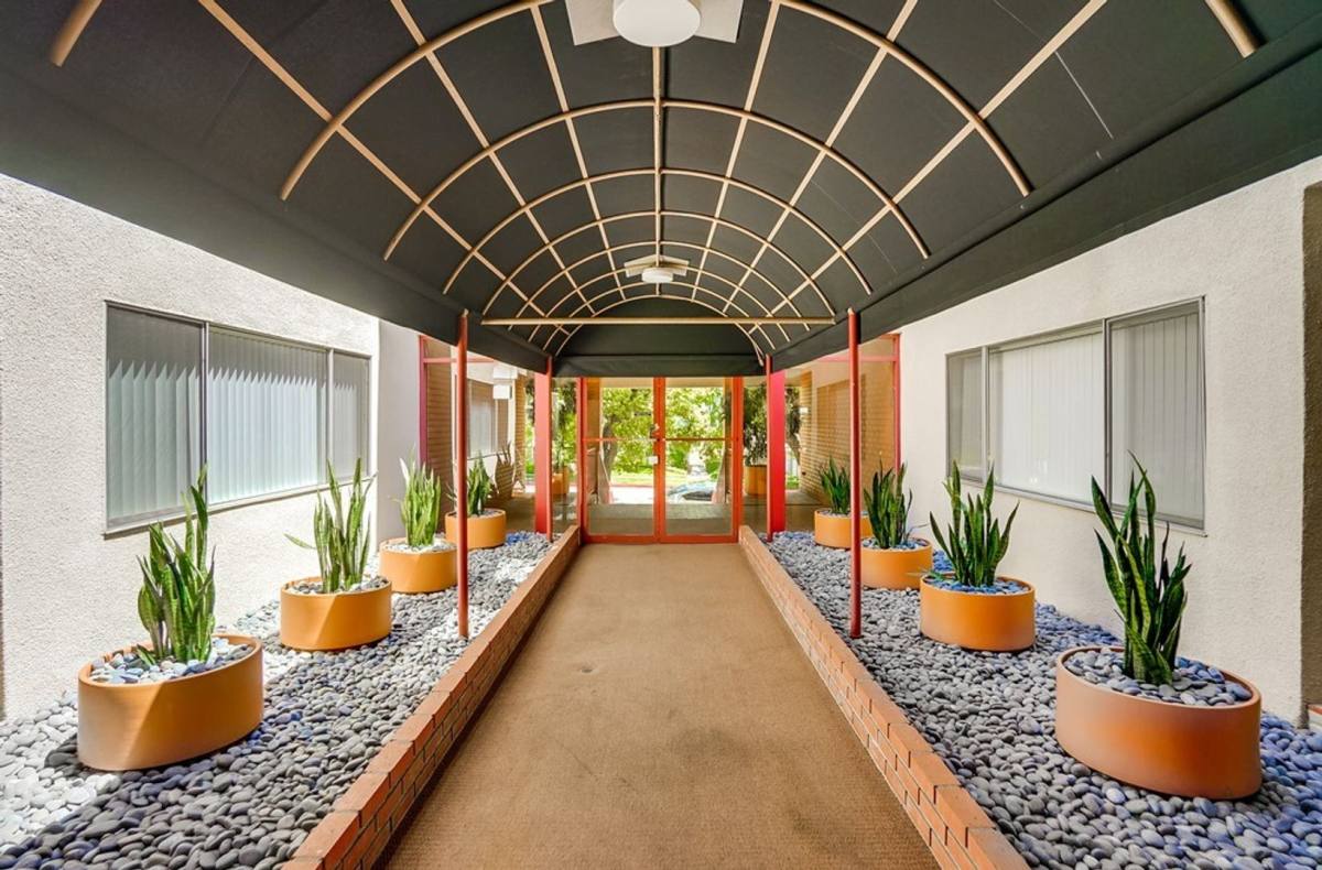 Apartment for rent at 195 S Wilson Ave, Pasadena, CA 91106