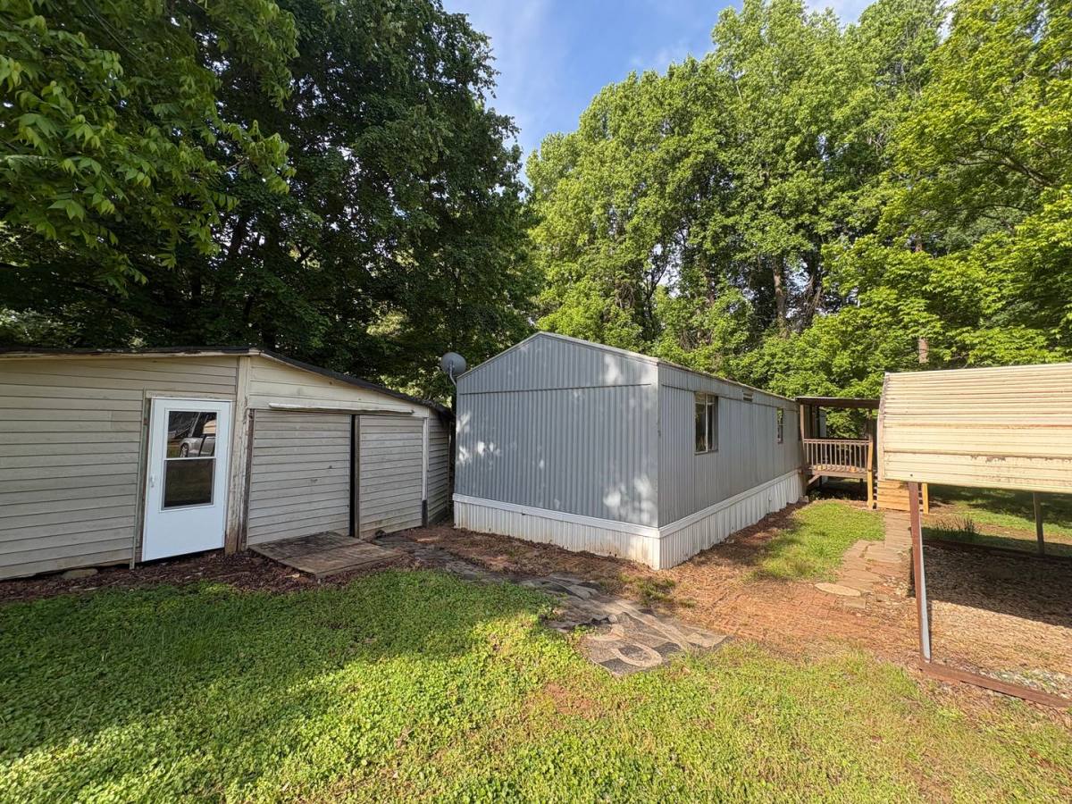 Apartment for rent at 5735 Zelma Blvd, High Point, NC 27263