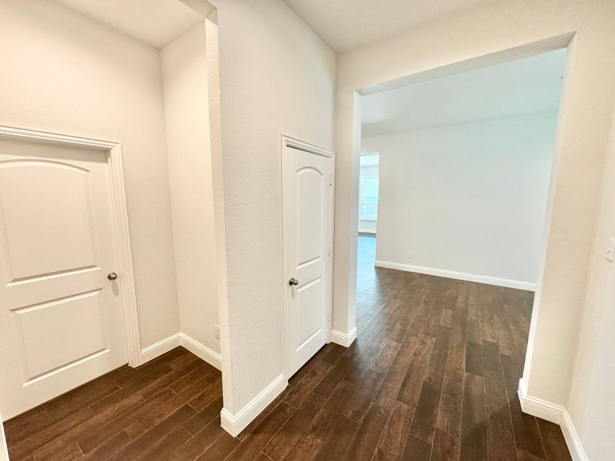 House for rent at 429 Cooper St, Argyle, TX 76226