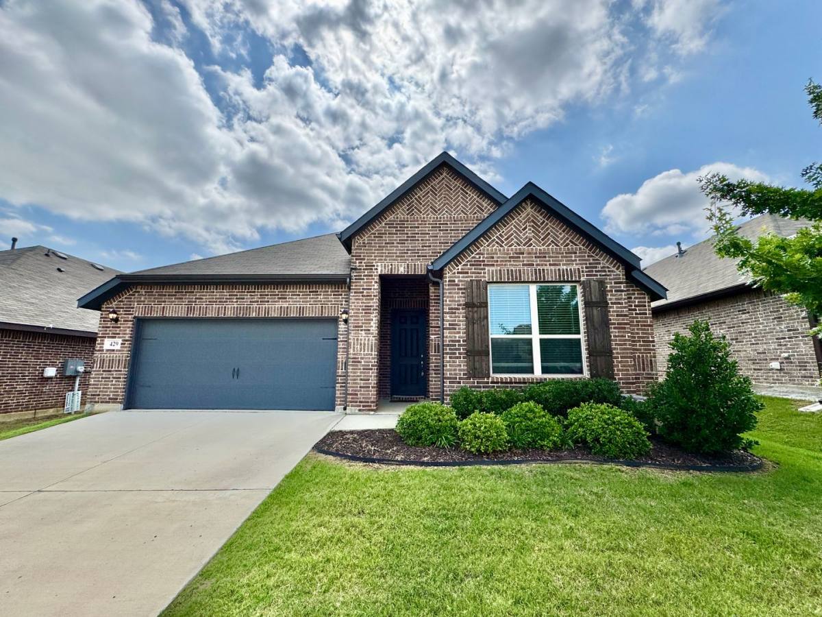 House for rent at 429 Cooper St, Argyle, TX 76226