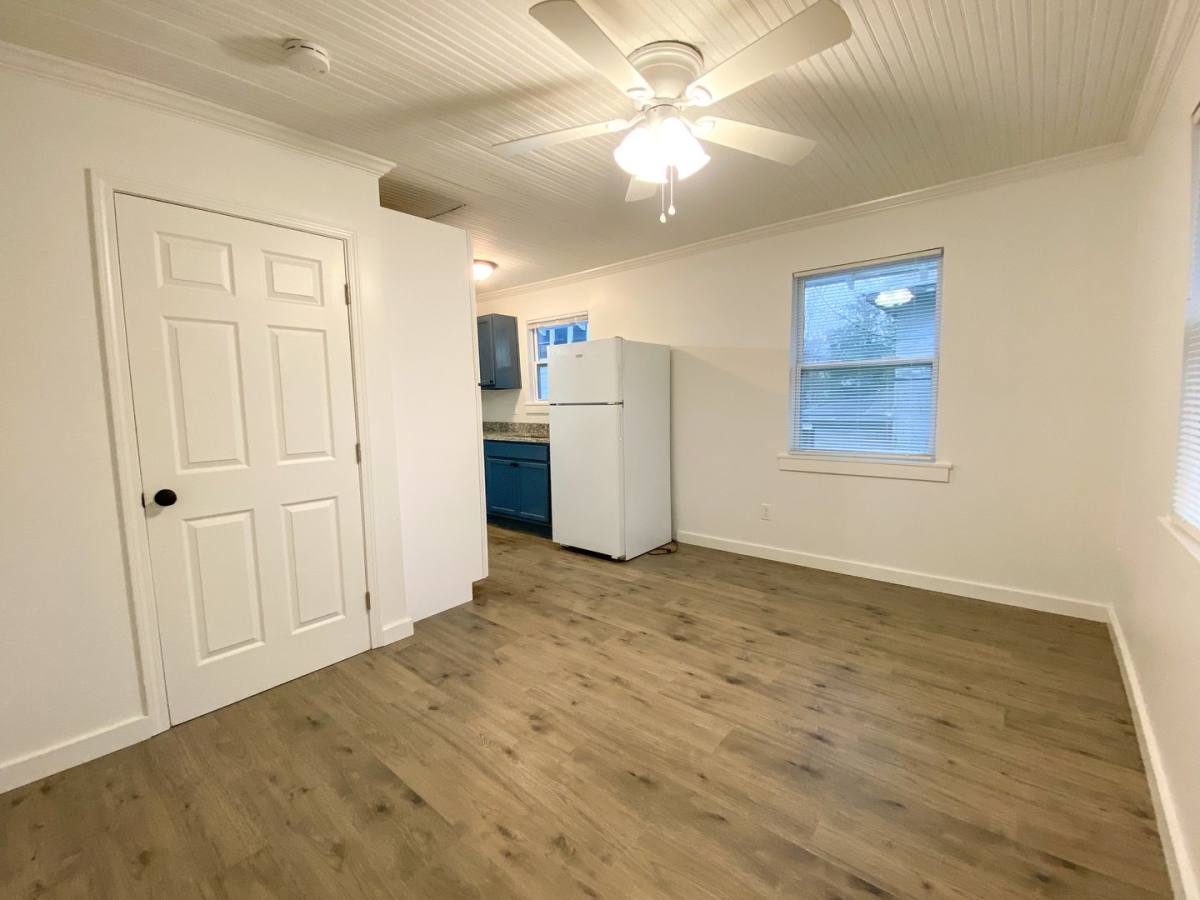 Apartment for rent at 1279 Carr Ave Backhouse, Memphis, TN 38104