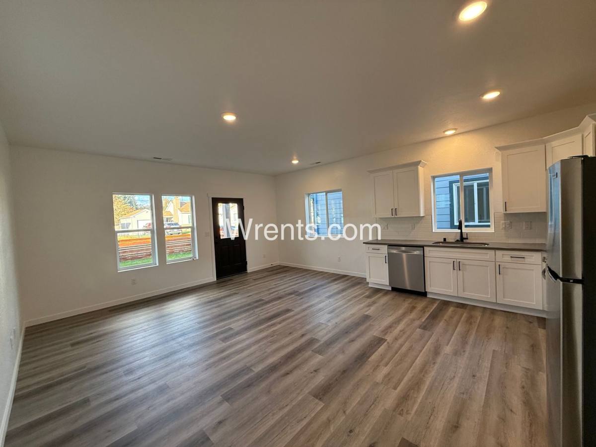 Townhouse for rent at 3710 E Liberty Ave, Spokane, WA 99217