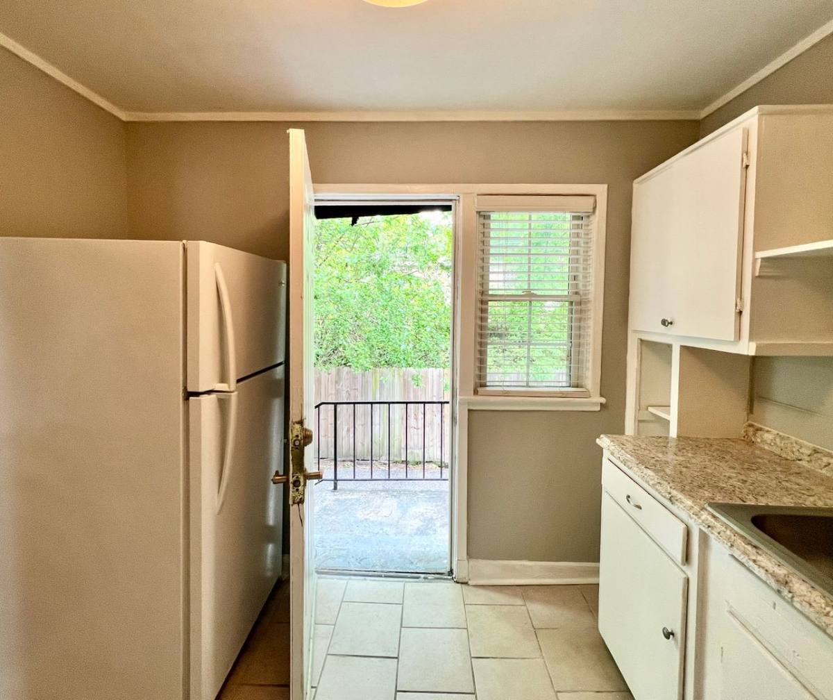 Apartment for rent at 2068 Jefferson Ave, Memphis, TN 38104