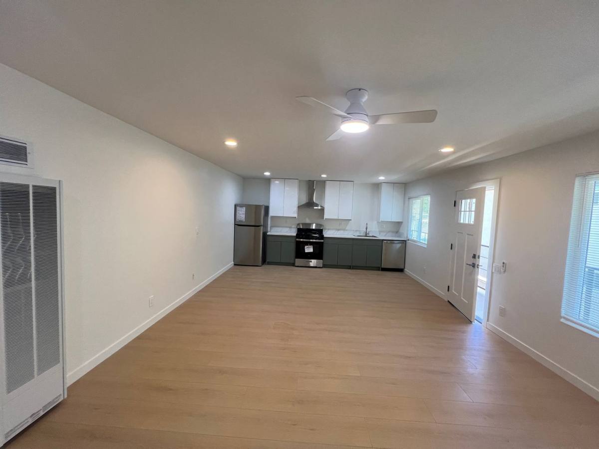 Apartment for rent at 1249 S Westgate Ave, Los Angeles, CA 90025