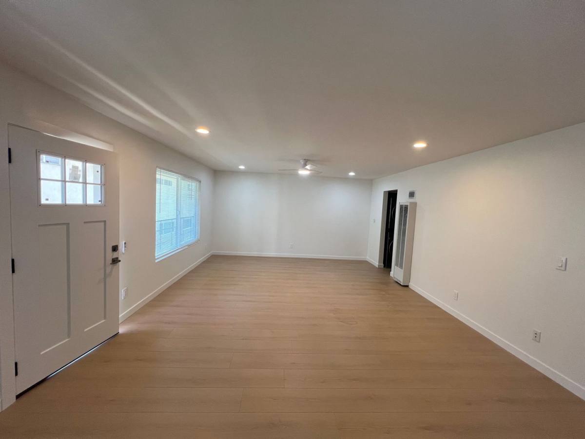 Apartment for rent at 1249 S Westgate Ave, Los Angeles, CA 90025