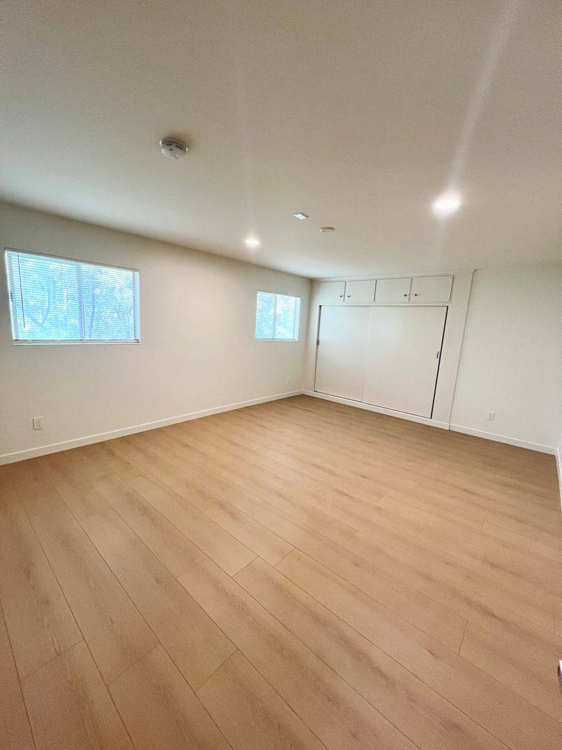 Apartment for rent at 1249 S Westgate Ave, Los Angeles, CA 90025