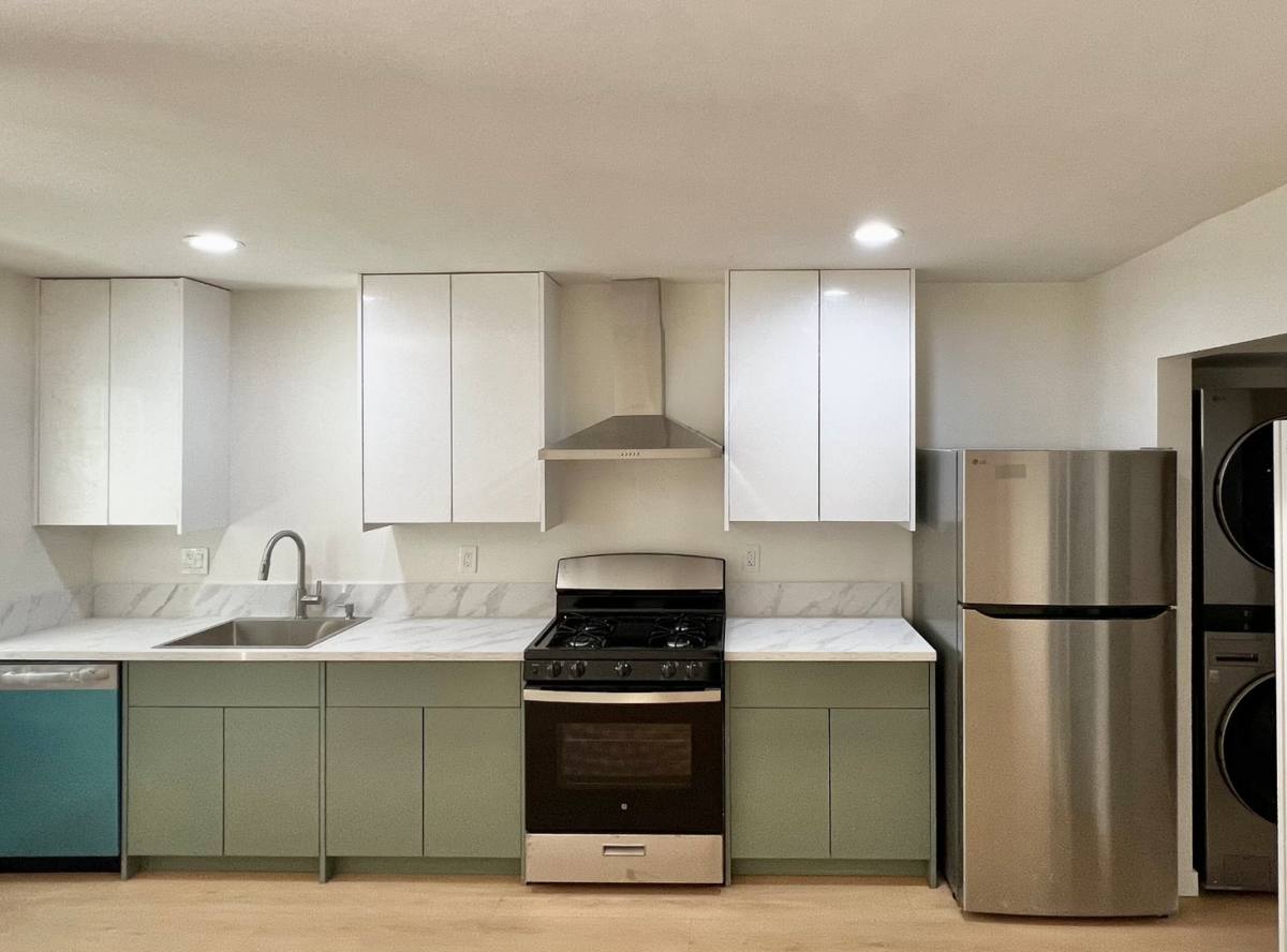 Apartment for rent at 1249 S Westgate Ave, Los Angeles, CA 90025