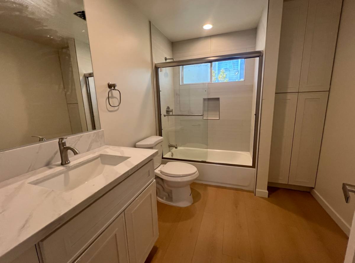 Apartment for rent at 1249 S Westgate Ave, Los Angeles, CA 90025