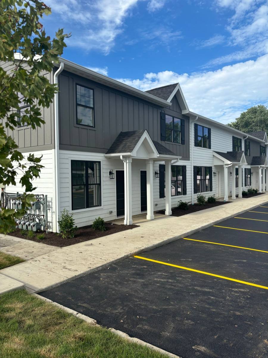 Apartment for rent at 1432 & 1436 Naperville Wheaton Rd, Naperville, IL 60563