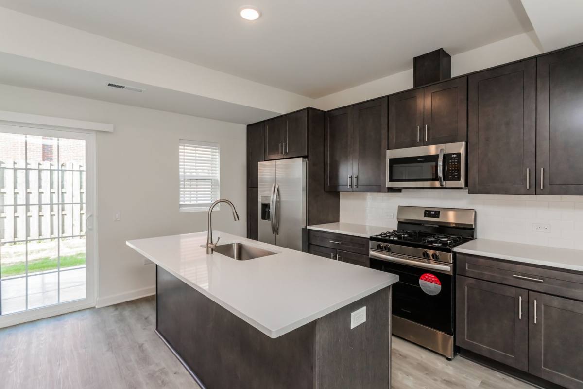 Apartment for rent at 1432 & 1436 Naperville Wheaton Rd, Naperville, IL 60563
