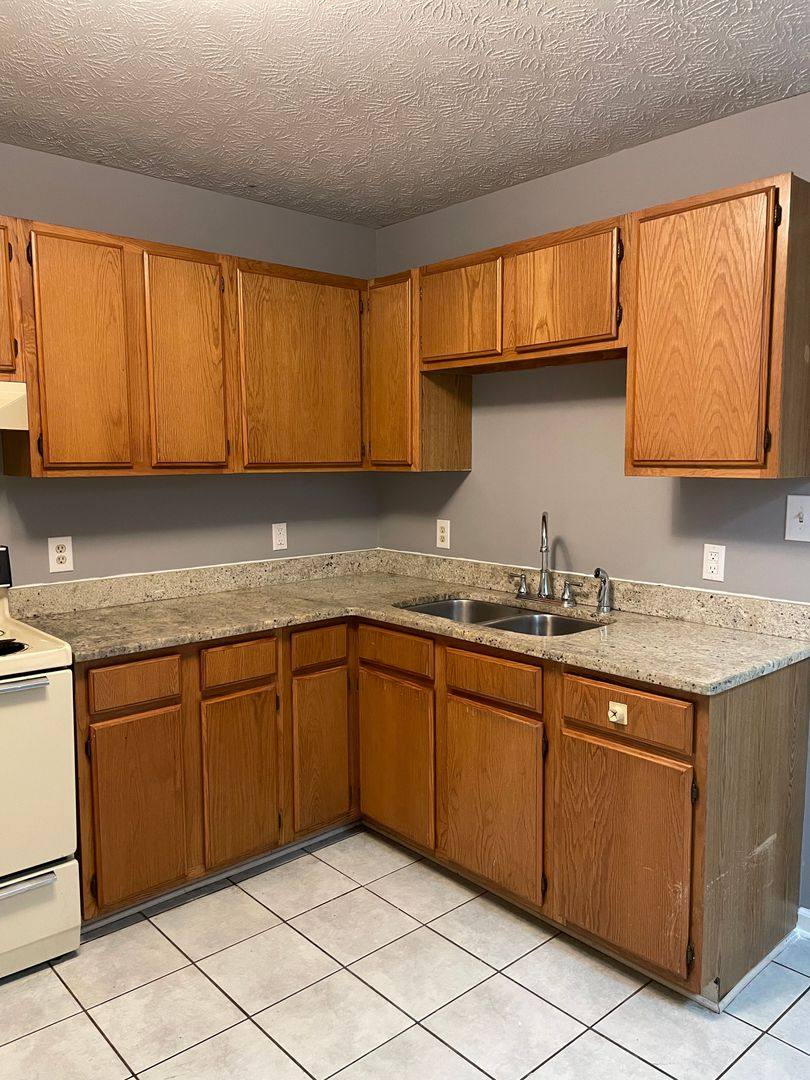 Apartment for rent at 109 Oliver St, Ashland City, TN 37015