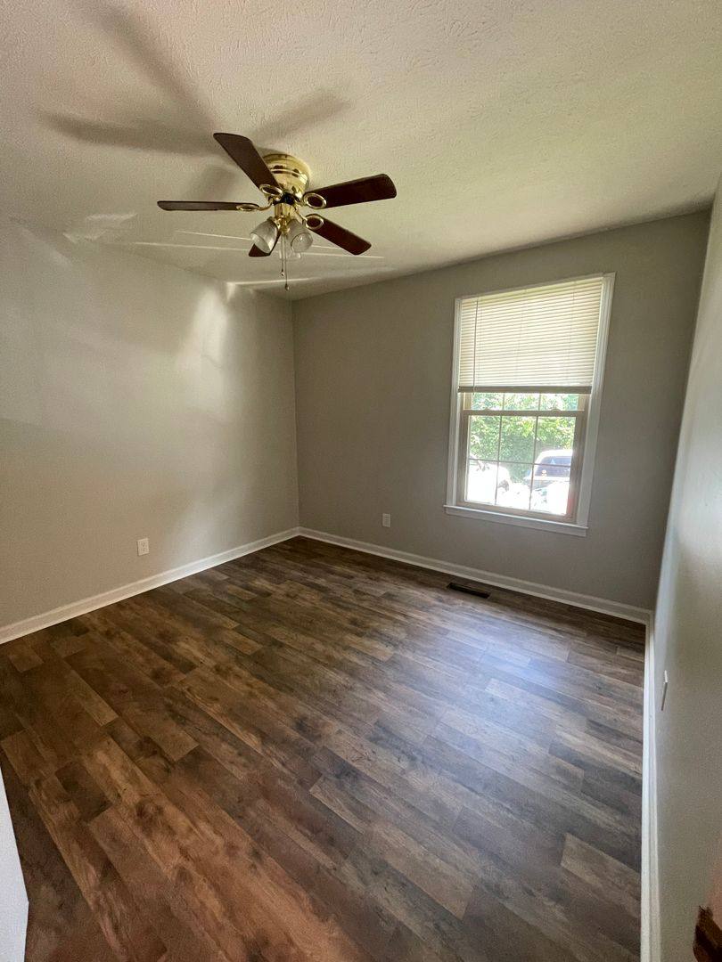 Apartment for rent at 109 Oliver St, Ashland City, TN 37015
