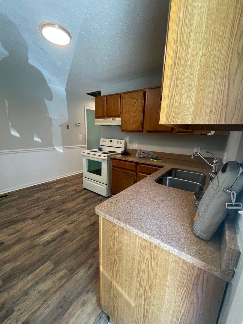 Apartment for rent at 109 Oliver St, Ashland City, TN 37015