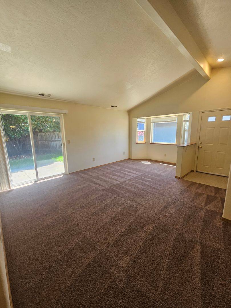 House for rent at 303 Garfield St, Medford, OR 97501