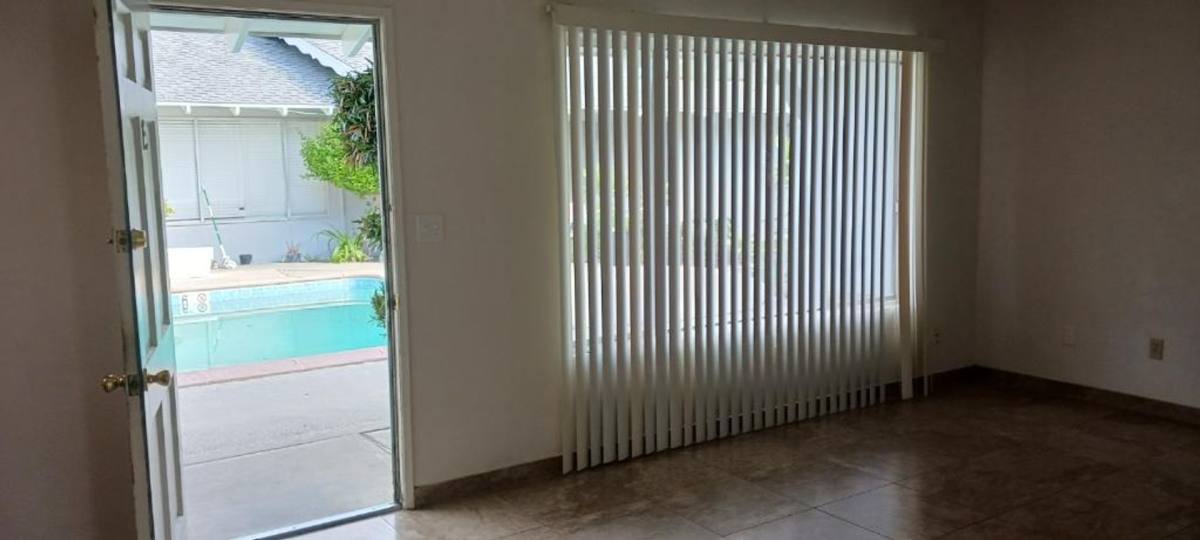 Apartment for rent at 2611 Bishop Dr, Bakersfield, CA 93306