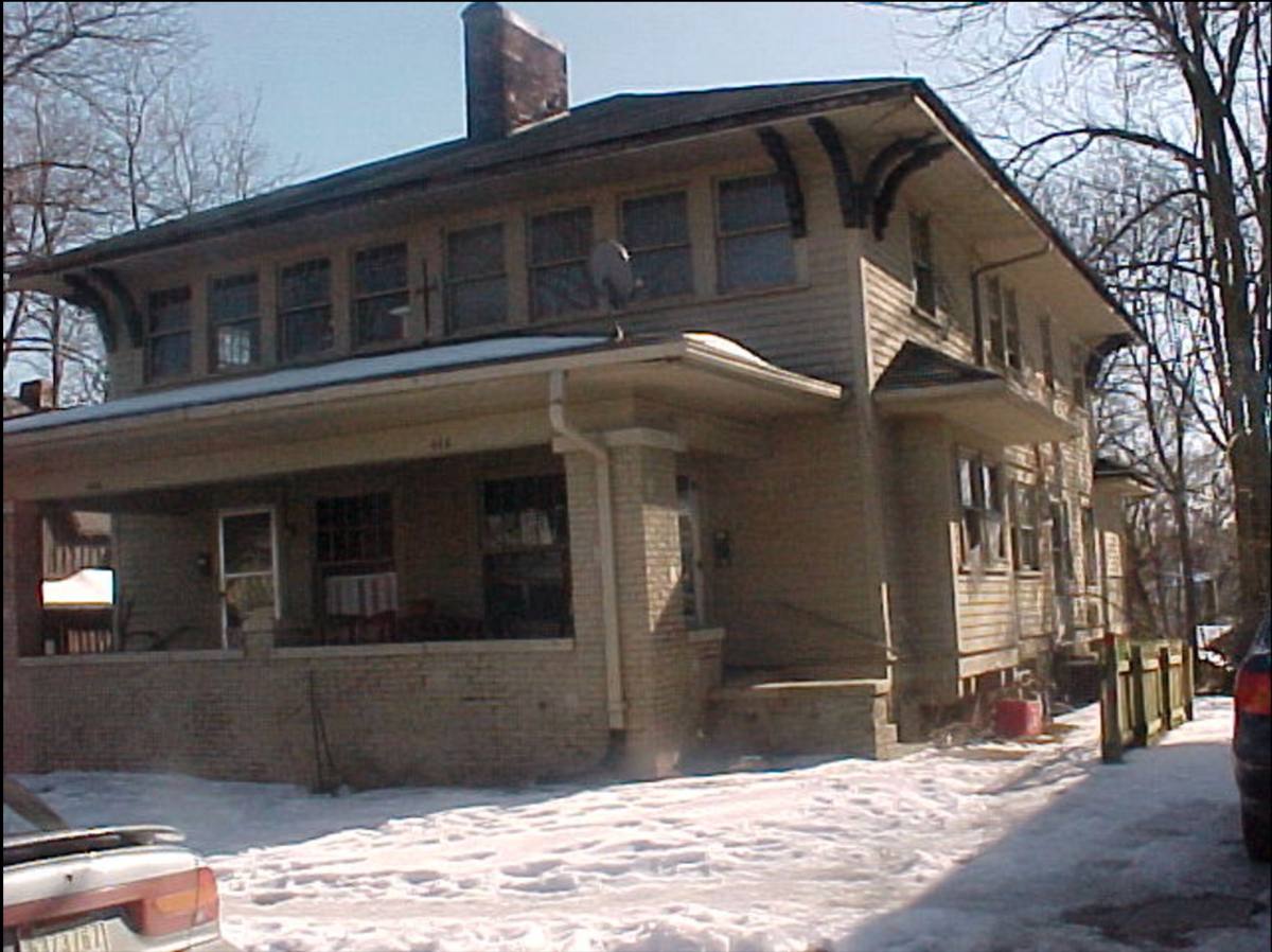 Apartment for rent at 446 E 2nd St, Bloomington, IN 47401