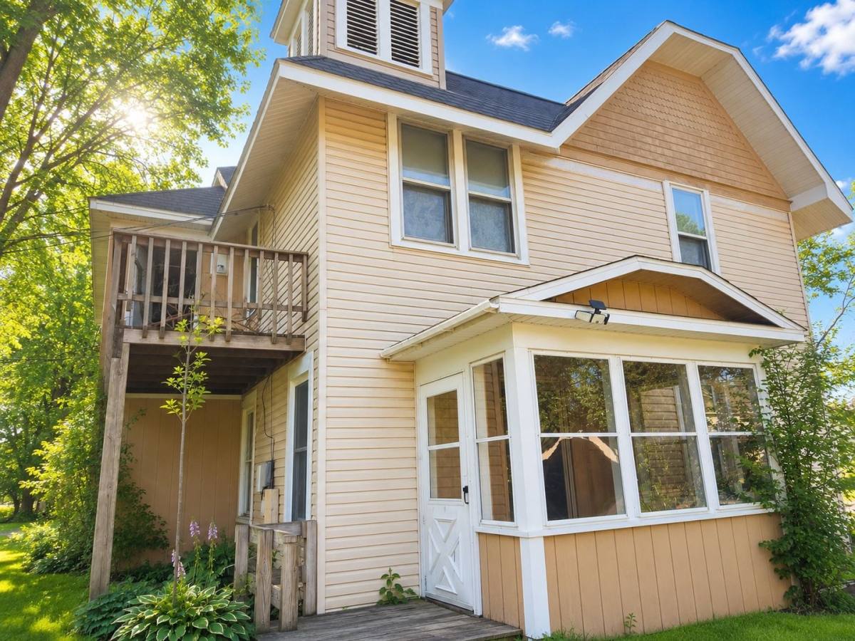 Apartment for rent at 707 Franklin Ave, Wausau, WI 54403