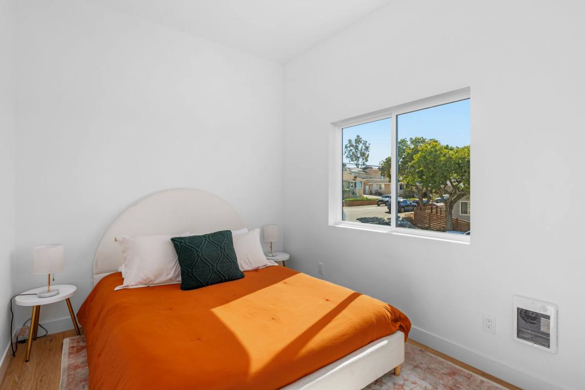 Apartment for rent at 2110 Drescher St, San Diego, CA 92111