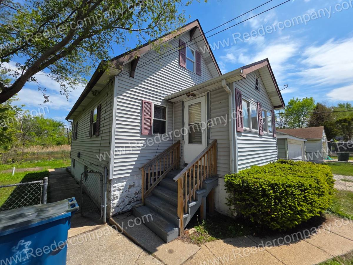 Apartment for rent at 921 Wilcox St, Hammond, IN 46320