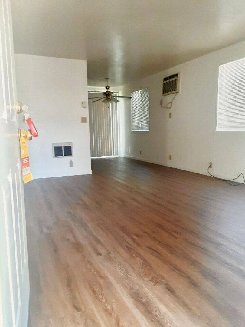 House for rent at 119 SW Hall St, Grants Pass, OR 97526