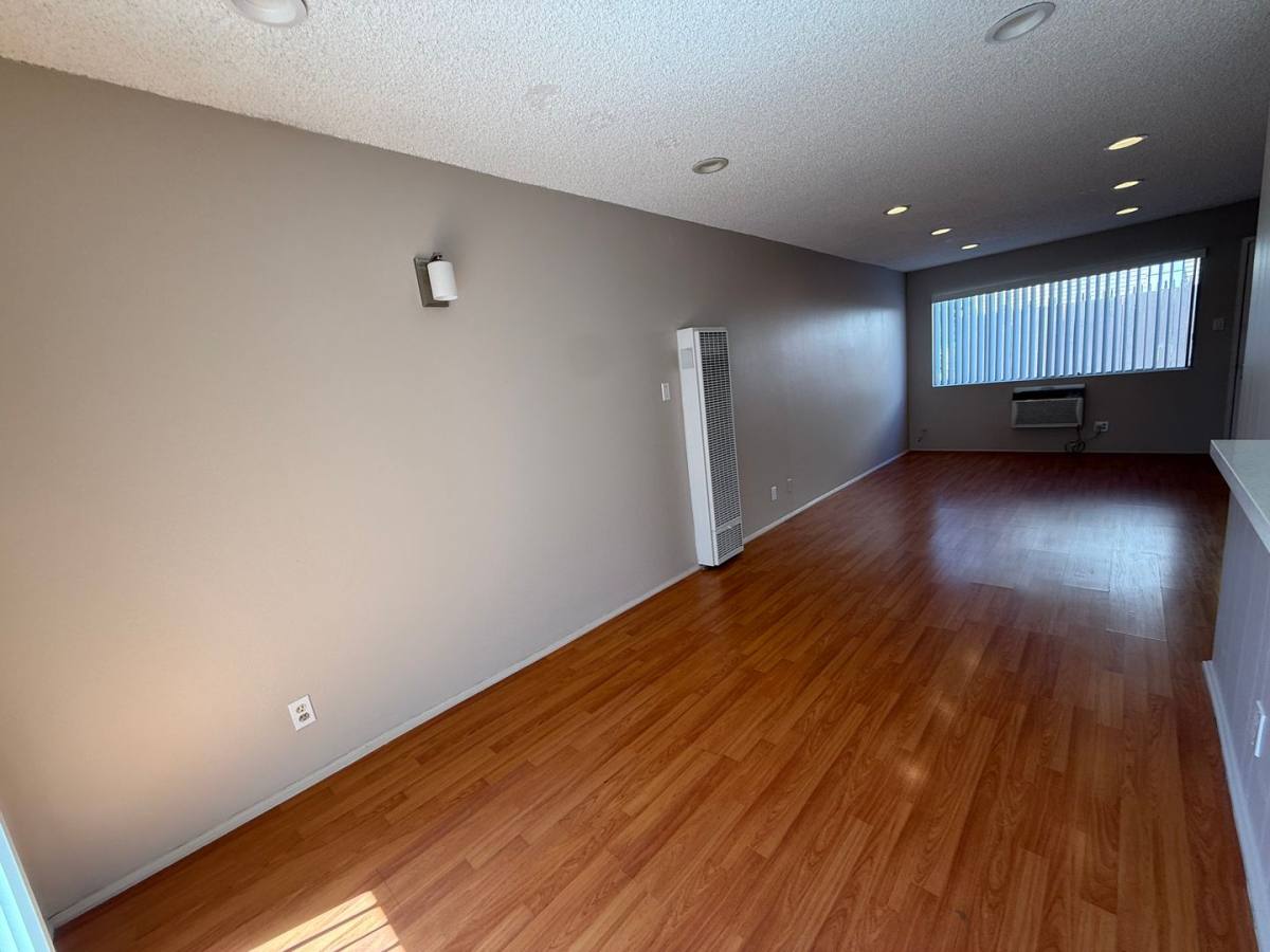 Apartment for rent at 1026 Grover Ave, Glendale, CA 91201