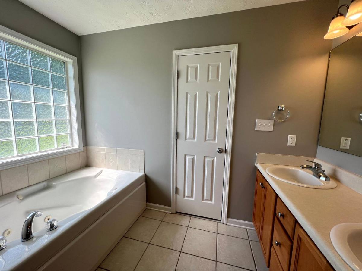 House for rent at 212 Sharpsburg Rd, Fayetteville, NC 28311