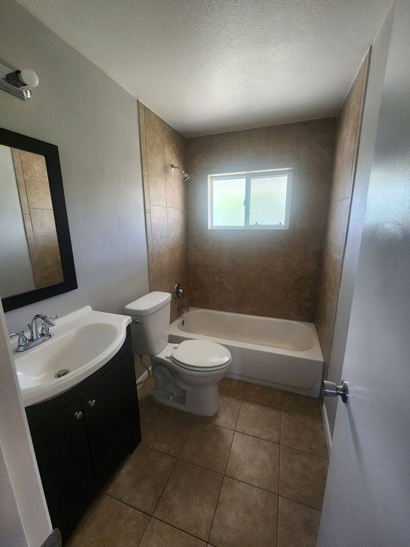 Apartment for rent at 2401 Lakeshore Blvd, Saint Cloud, FL 34769