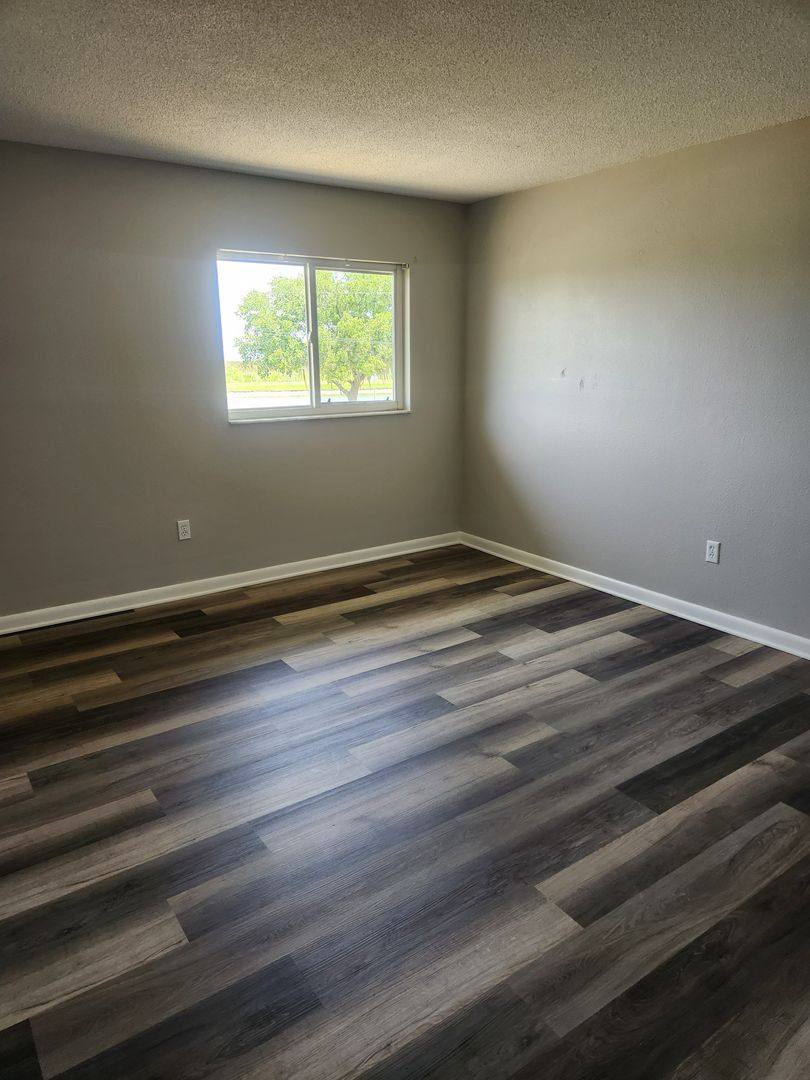 Apartment for rent at 2401 Lakeshore Blvd, Saint Cloud, FL 34769