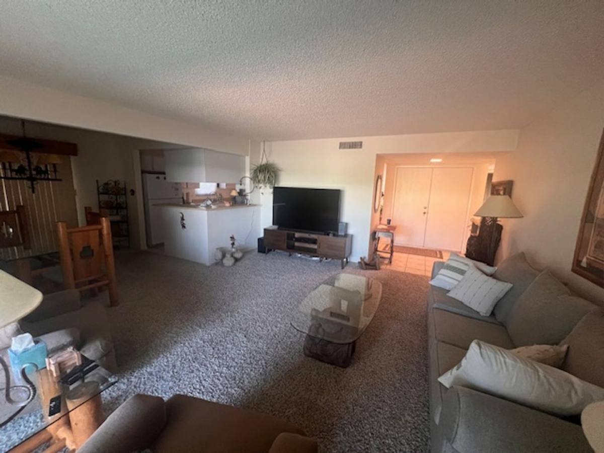 House for rent at 25246 S Glenburn Dr, Chandler, AZ 85248