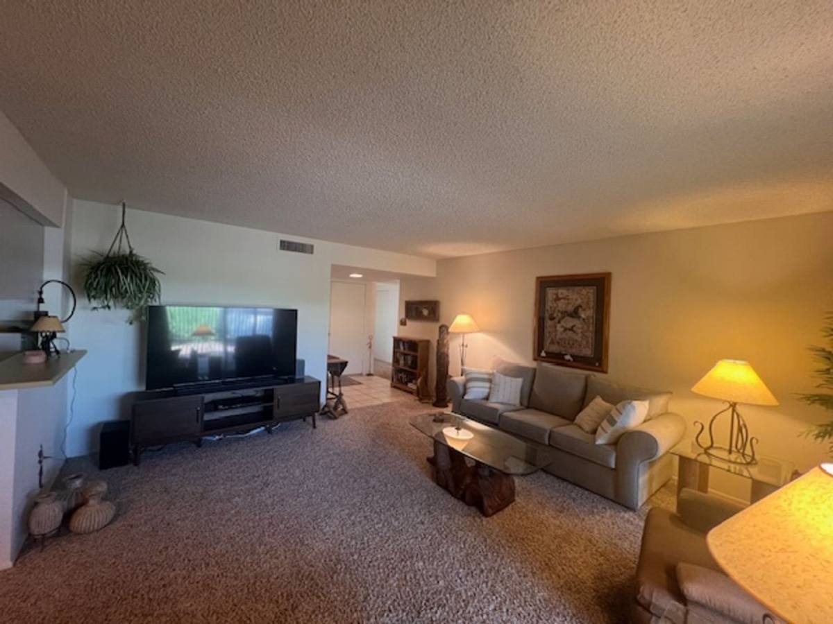 House for rent at 25246 S Glenburn Dr, Chandler, AZ 85248