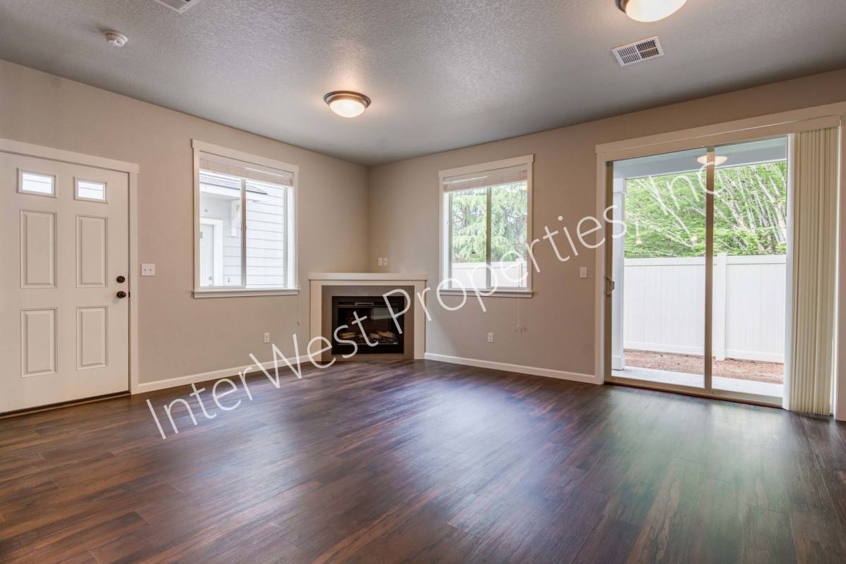 Apartment for rent at 10300-10407 NE 61st Circle, Vancouver, WA 98662