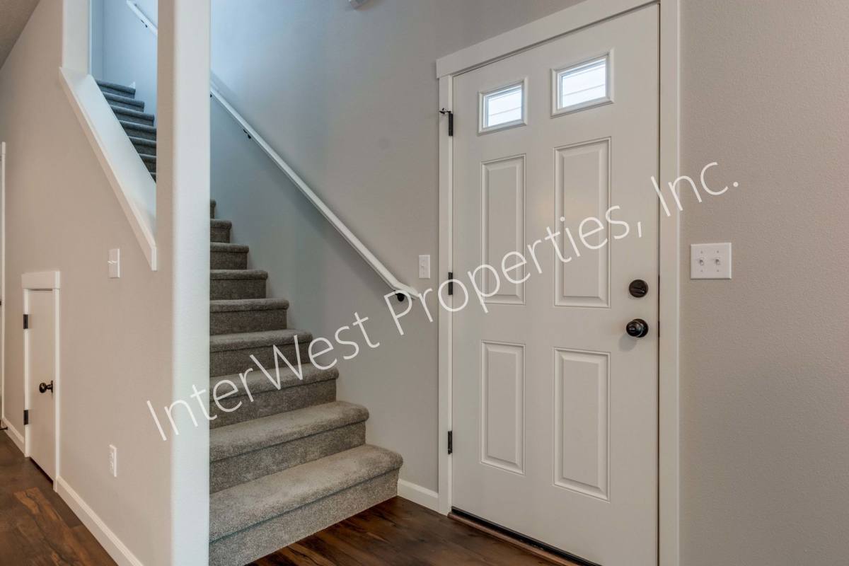 Apartment for rent at 10300-10407 NE 61st Circle, Vancouver, WA 98662