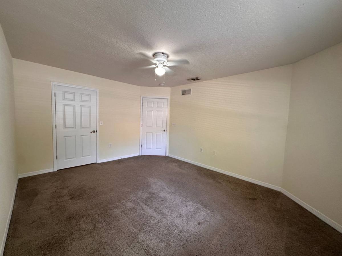 Apartment for rent at 4600 E Moody Blvd, Bunnell, FL 32110