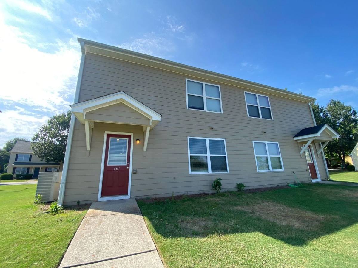 Townhouse for rent at 361 Bridgewater Circle, Athens, GA 30601
