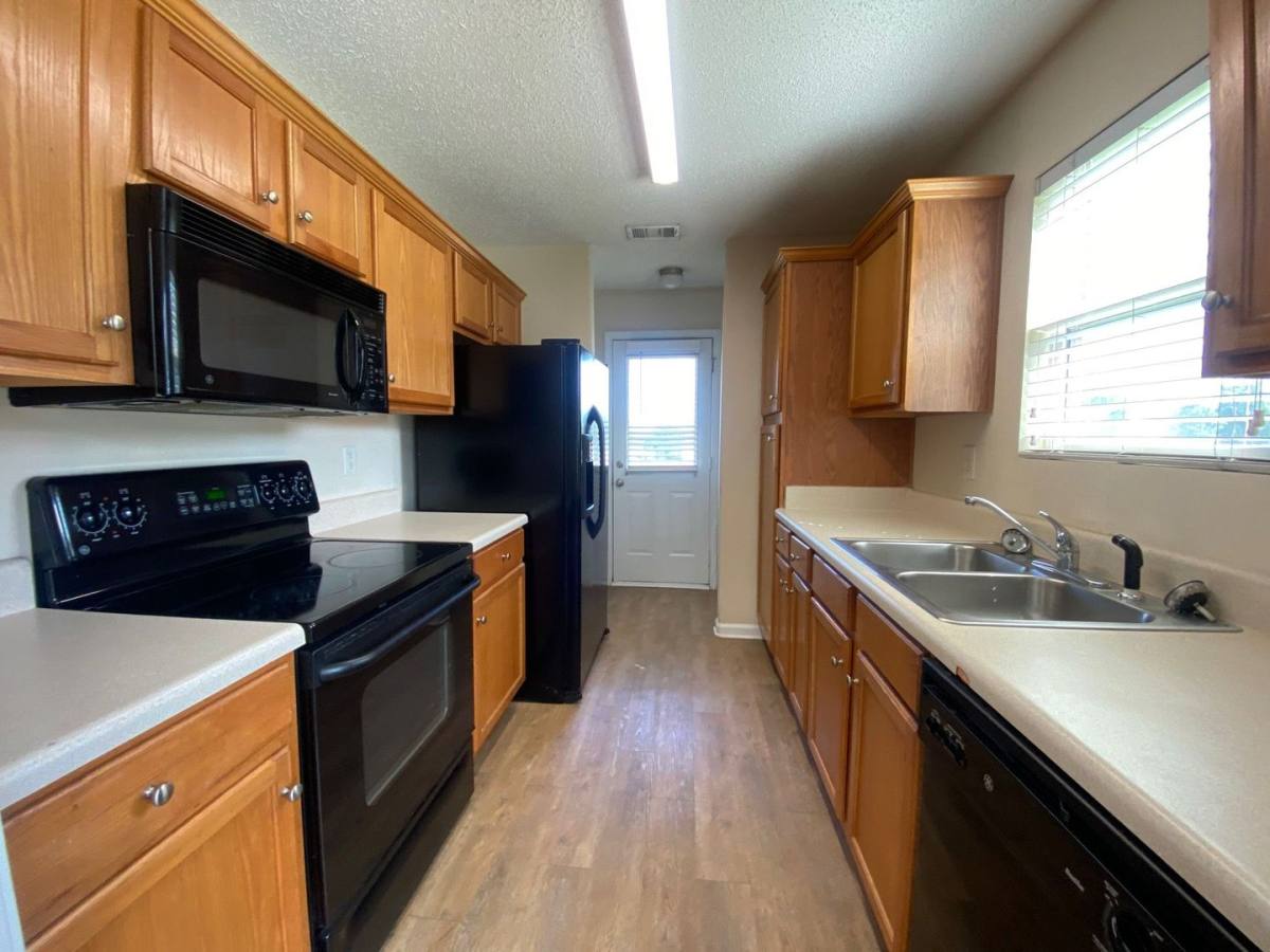 Townhouse for rent at 361 Bridgewater Circle, Athens, GA 30601