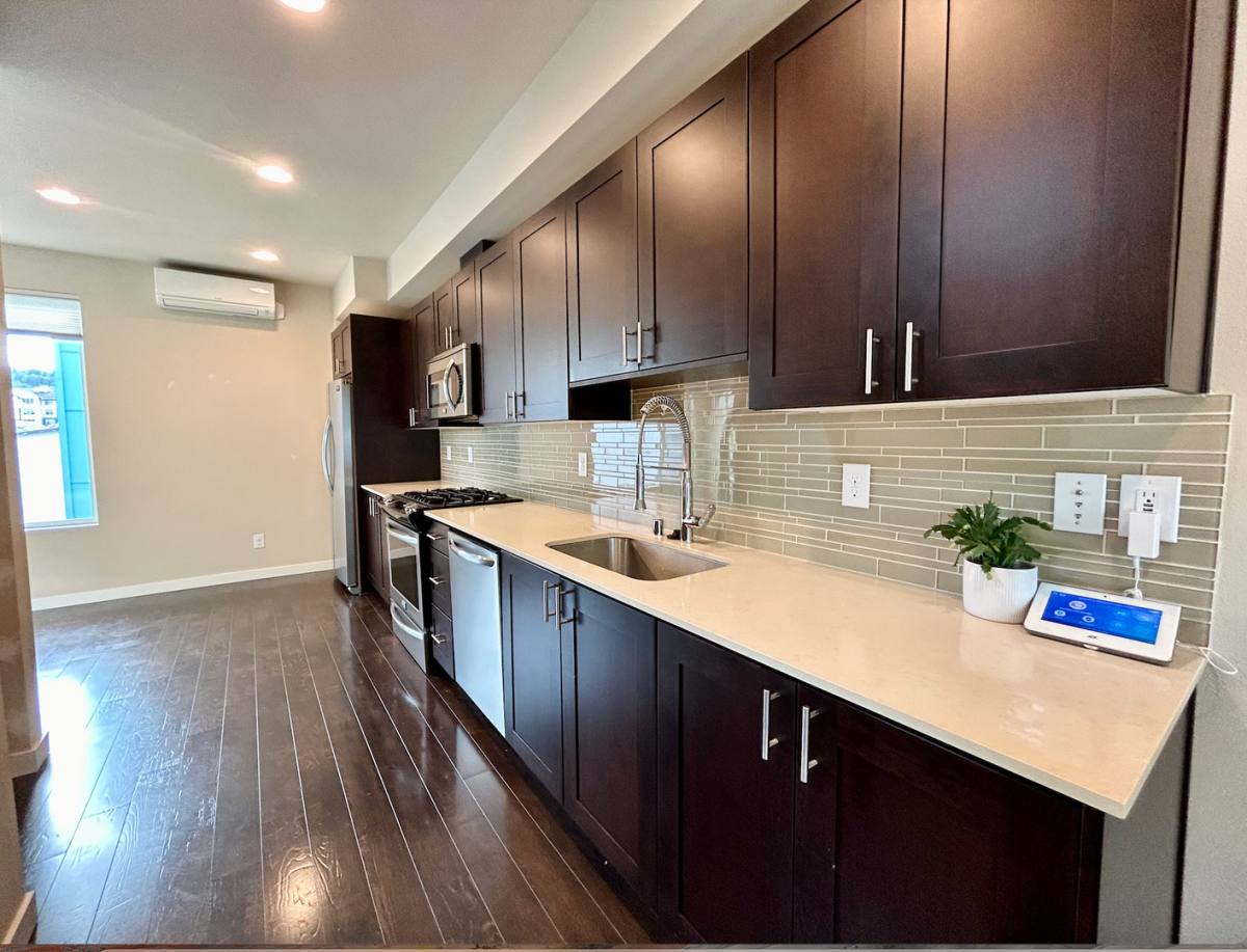 Townhouse for rent at 3629 Courtland Place S, Seattle, WA 98144