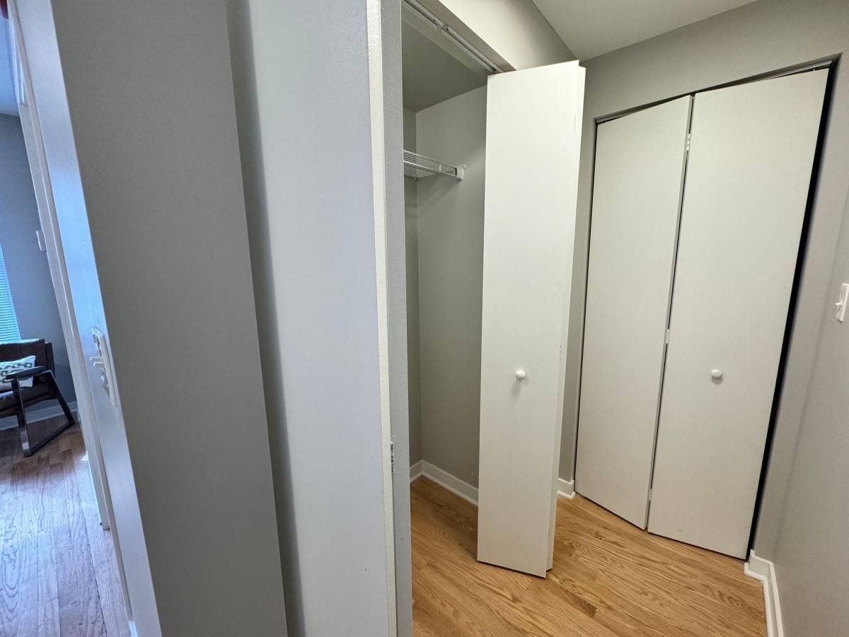 Apartment for rent at 3051-55 W Leland Ave, Chicago, IL 60625
