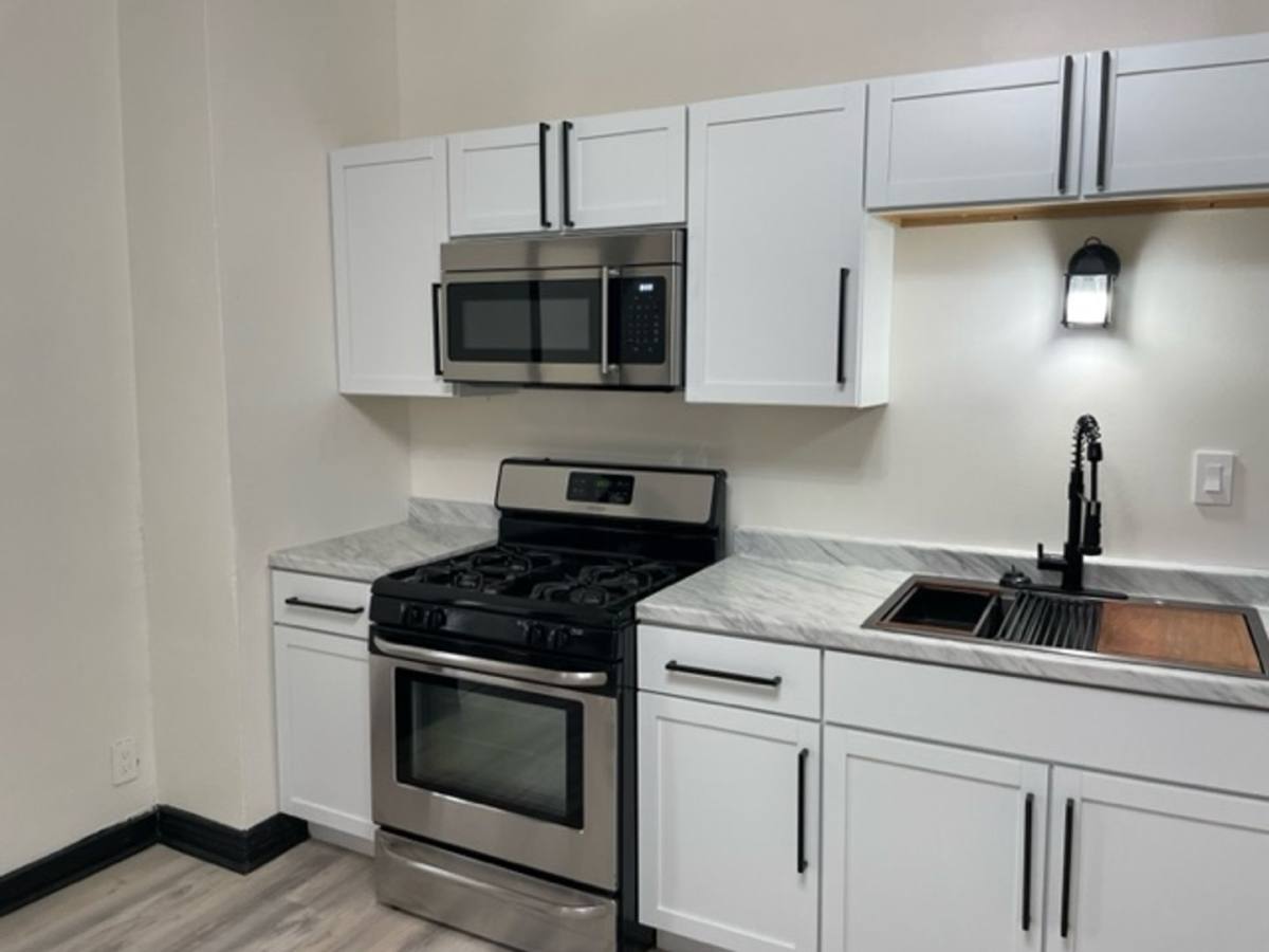 Apartment for rent at 633 W Chambers St, Milwaukee, WI 53212