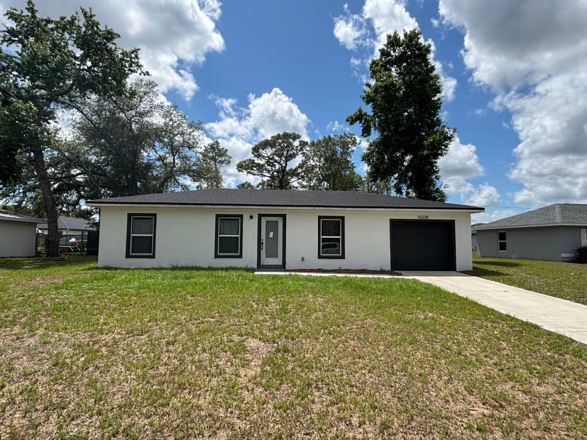House for rent at 16253 SW 19th Ave Rd, Ocala, FL 34473