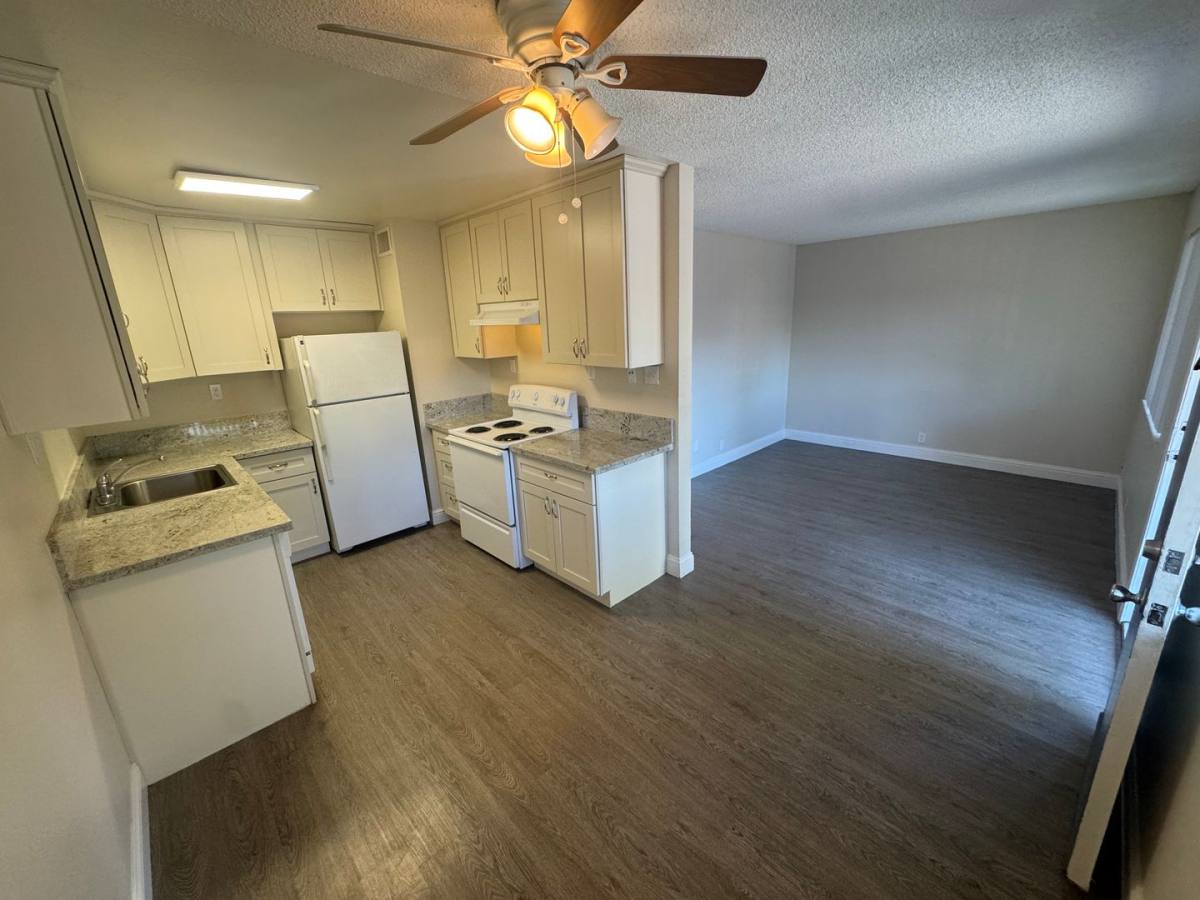 Apartment for rent at 3259 Marshall Way, Sacramento, CA 95817