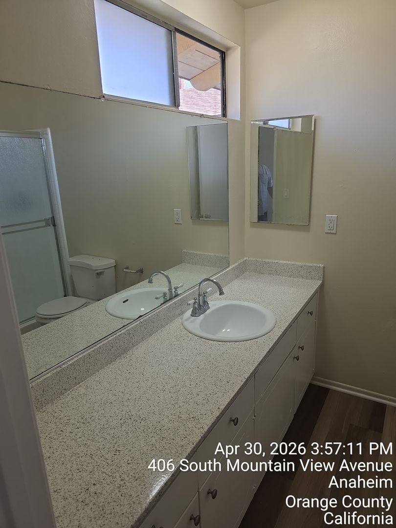 Apartment for rent at 206 E Wakefield Ave, Anaheim, CA 92802