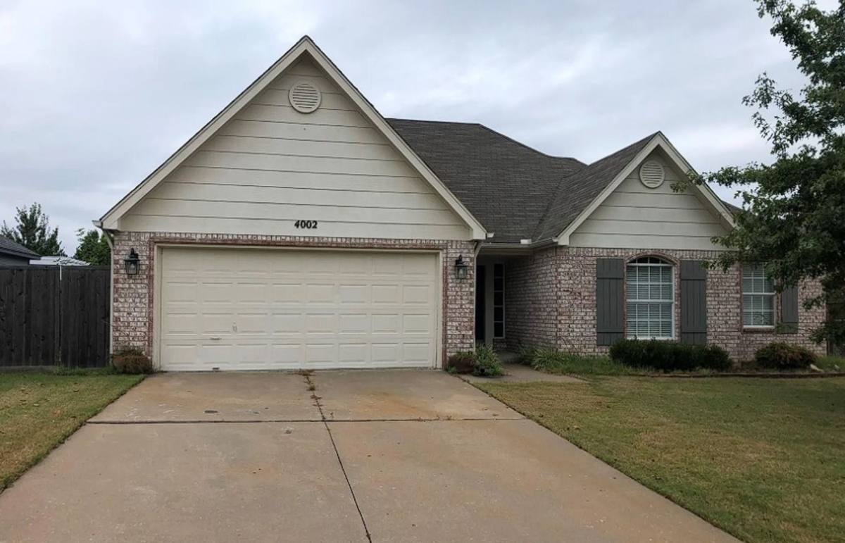 House for rent at 4002 S 198th E Ave, Broken Arrow, OK 74014