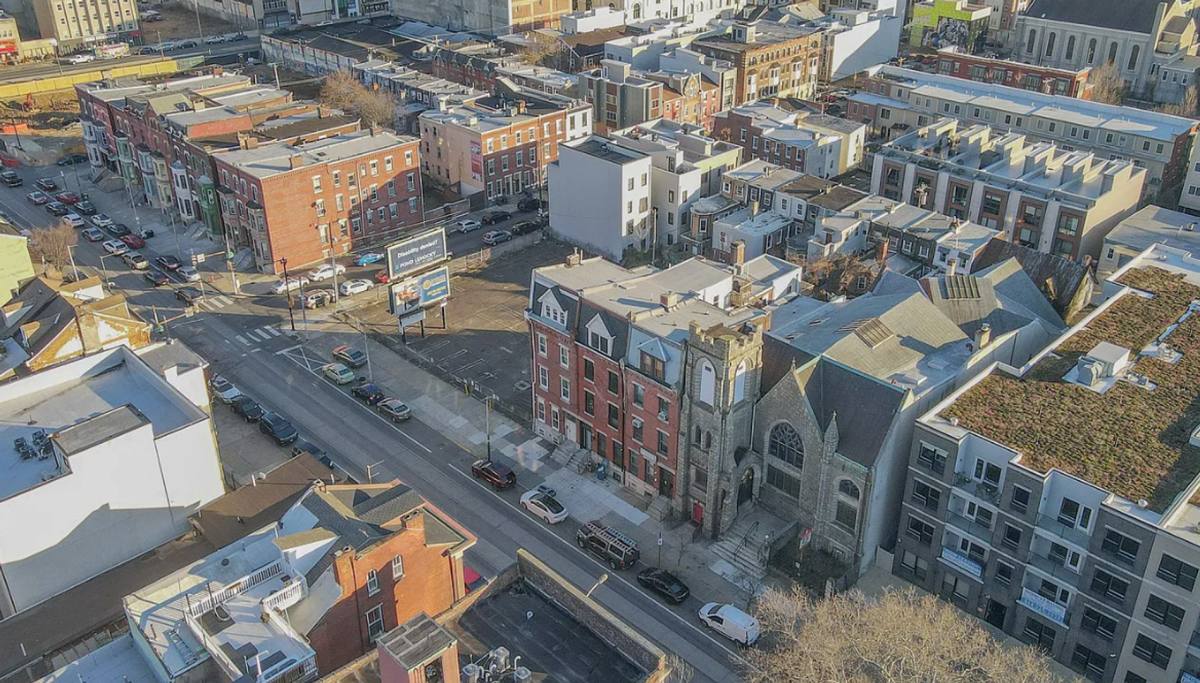 Apartment for rent at 1514 W Girard Ave, Philadelphia, PA 19130