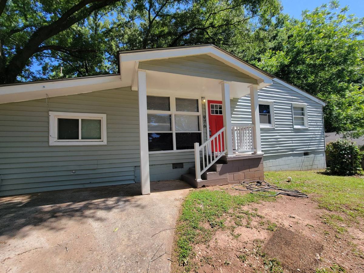 House for rent at 976 McKay Dr SE, Atlanta, GA 30315